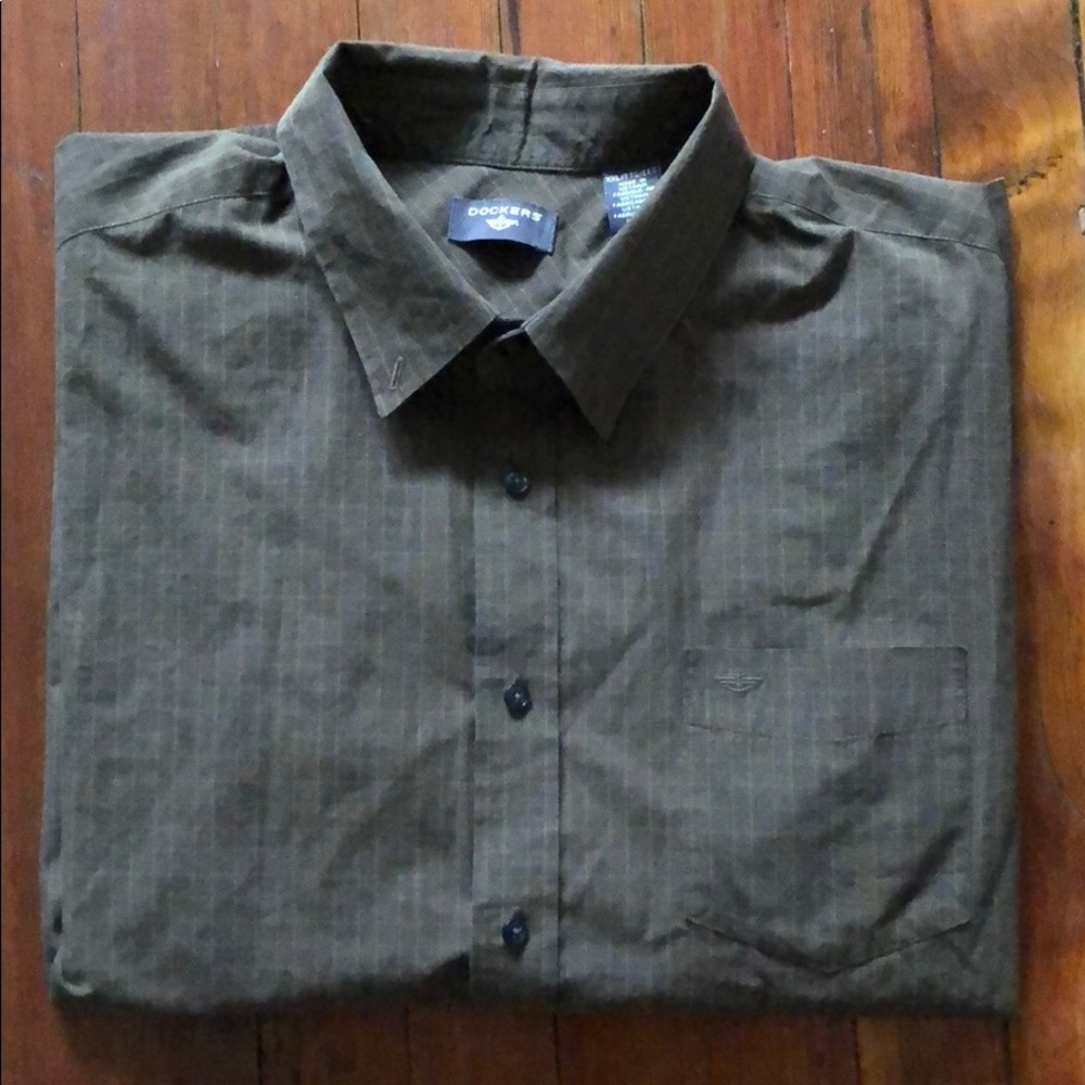 Men’s Dockers Button Down